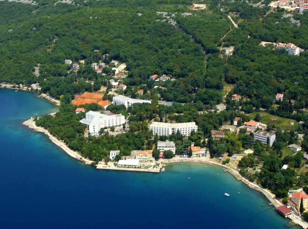 Hotel Depadansa Marina & Primorka Omišalj Exterior foto